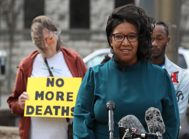 ACLU interim president Amber Duke speaks during a rally and press conference at Jefferson Square Park. The Community Stakeholders to End Deaths at LMDC held the event to call attention to the eight jail deaths in recent months. Weitherspoon's mother, Stephanie Dunbar died by suicide in the jail on December 4, 2021